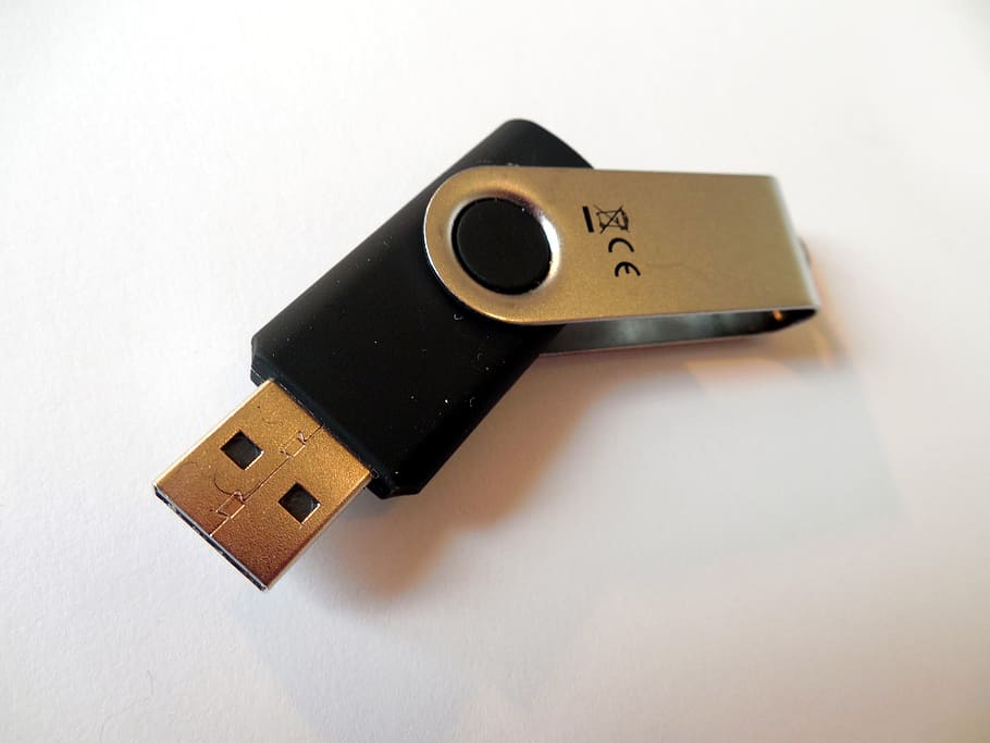 llapis USB, usb, dades, electrònica, memòria, ordinador, connexió, tecnologia, primer pla, natura morta, cap gent, a l'interior, electricitat, comunicació, tir de l'estudi, Color blanc, fons blanc, vista d’angle alt, color negre, part de l’ordinador, tecnologia sense fils, equips informàtics, cable usb, metall, equipament elèctric, Font d'alimentació, 2K