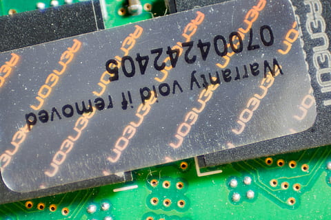 ddr ram, puce mémoire, ic, puce, RAM, macro, texte, couleur verte, écriture occidentale, personne, la communication, fermer, super gros-plan, un seul mot, La technologie, industrie, l'histoire, à l'intérieur, jaune, le passé, sport, vieux, motivation, 2K, CC0, domaine public, libre de droits