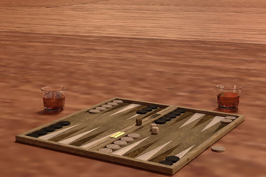backgammon, jugar, pissarra, cub, guanyar, pagar, risc, sort, oportunitat, joc, fusta d’oci, boscos, material de fusta, vista d’angle alt, cap gent, taula, a l'interior, contenidor, centrar-se en primer pla, primer pla, dia, natura morta, grup d'objectes, metall, marró, grup, fusta, arranjament, vidre - material, abandonat, vidre, equipament per a la llar, 2K
