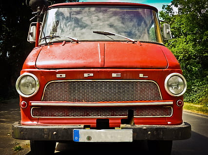 auto, opel, oldtimer, opel blitz, Feu, nostalgie, Véhicules, classique, rouge, vieux, camion de pompier, vieux véhicule, historiquement, porter secours, rareté, ancien, vieille voiture, projecteur, pare-chocs, passé, véhicule terrestre, mode de transport, transport, véhicule à moteur, voiture, style rétro, voiture ancienne, journée, personne, phare, métal, Stationnaire, en plein air, la nature, fermer, verre - matériel, 2K, CC0, domaine public, libre de droits