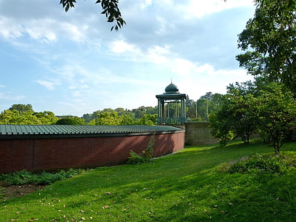 Germania, paesaggio, foresta, alberi, cielo, nuvole, stoccarda, giardino botanico, piante, natura, al di fuori, erba, estate, nuvola - cielo, architettura, struttura costruita, esterno dell'edificio, pianta, albero, giorno, costruzione, colore verde, nessuno, crescita, destinazioni di viaggio, all'aperto, cupola, luce del sole, viaggio, credenza, 2K, CC0, dominio pubblico, privo di copyright