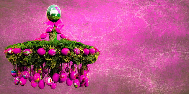 roze, groen, opknoping, decor, Pasen, pasen decoraties, decoratie, Pasen decoratie, krans, ei, Paas eieren, gelukkig Pasen, paasgroet, wenskaart, kleurrijk, easter egg schilderij, kleurrijke eieren, paaskrans, traditie, gekleurde, schilderij, gewoonte, viering, Kerstmis, roze kleur, kerst decoratie, geen mensen, Purper, kerst versiering, vakantie, kerstboom, Vakantie evenement, evenement, gebied, boom, natuur, fabriek, multi gekleurd, stilleven, 4K, CC0, publiek domein, royaltyvrij