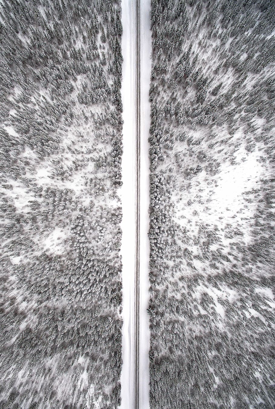antenne, fotografering, snedækkede, jord, untitled, tapet, android wallpapers, android baggrunde, drone visning, luftfoto, Skov, vej, vinter, låseskærm baggrunde, sne, træ, natur, kold, oversigt, æstetisk, fuld ramme, bevægelse, ingen mennesker, dag, baggrunde, vand, udendørs, tæt på, høj vinkel visning, sløret bevægelse, mønster, vandsport, lang eksponering, flydende vand, arkitektur, sport, flyder, 4K