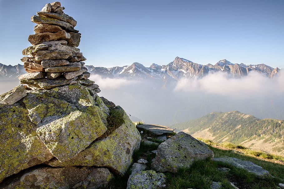 formació de roca, muntanya, fotografia de paisatge, fragments de roca, rock, núvol, pedra, pila, cel, vibrant, Serra, paisatge, tyrol, austrium, europa, escenics - natura, bellesa a la natura, medi ambient, naturalesa, tranquil·litat, sòlid, escena tranquil·la, cap gent, rock - object, terra, boira, destinacions de viatge, a l'aire lliure, cim de muntanya, pi, muntanya nevada, 5K