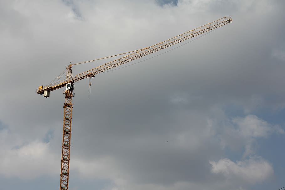 Kran, Wolken, Baumaschine, Konstruktion, Maschinen, Struktur, Heben, wolke - himmel, Kran - Baumaschinen, Industrie, Tag, Himmel, keine Leute, Baustelle, Baugewerbe, Entwicklung, Natur, die Architektur, große Höhe, bedeckt, Geschäft, Flachwinkelansicht, draußen, Baumaschinen, Legierung, stehlen, industrielle Ausrüstung, 5K