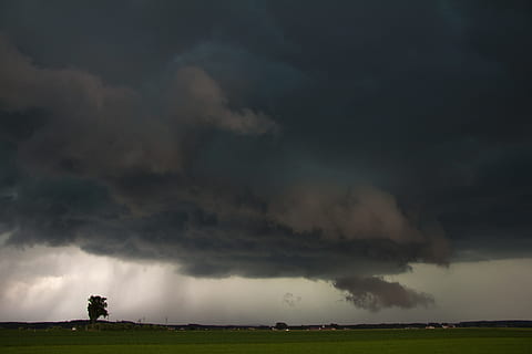 frem, landskab, regn, tordenvejr, vejr, storm, storm skyer, naturligt fænomen, skybrud, naturligt skuespil, mørke skyer, humør, dramatisk himmel, dramatiske skyer, winder stimmung, dramatisk, Allgäu, bayern, hagl storm, elevator, stormjagt, sky - himmel, himmel, storm sky, natur, skønhed i naturen, miljø, scenics - natur, overskyet, udendørs, vand, ildevarslende, ikke-urbane scene, ingen mennesker, Mark, magt i naturen, 5K, CC0, offentligt domæne, royaltyfrie