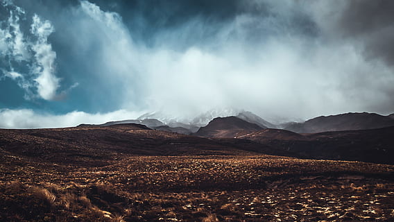 zdjęcie, góry, nawierzchnia glebowa, pustynia z mgłą, tongariro, Droga, Góra, Chmura, wzgórze, pochmurny, Natura, chmura - niebo, niebo, krajobraz, cloudscape, scenics, żadnych ludzi, na dworze, dramatyczne niebo, niebieski, nastrojowe niebo, kolorowy obraz, piękno natury, pustynia, krajobrazy, spokój, scenics - natura, środowisko, pasmo górskie, scena pozamiejska, burza, wylądować, ciemny, cele podróży, spokojna scena, złowieszczy, moc w naturze, 4K, CC0, domena publiczna, darmowe zdjęcia