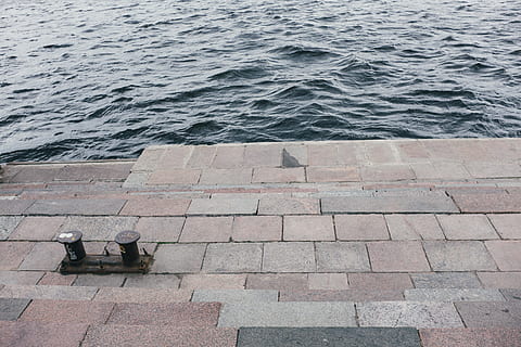 argine, altro, all'aperto, acqua, mare, nessuno, orizzonte sull'acqua, giorno, vista dall'alto, natura, sentiero, pavimentazione in pietra, luce del sole, architettura, bellezza nella natura, pietra, la tranquillità, movimento, scenics - natura, lungomare, strada, il passato, 4K, CC0, dominio pubblico, privo di copyright