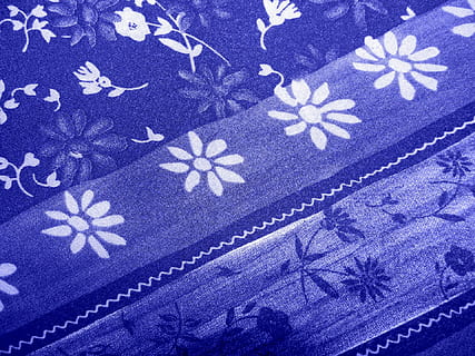 Hintergrund, Stoff, Muster, Blau, Textur, Textil-, Design, Material, Jahrgang, retro, dekorativ, Segeltuch, Baumwolle, Blumen-, Leinen-, Ballaststoff, Oberfläche, Vollbild, Hintergründe, Nahansicht, keine Leute, Kreativität, Kunst und Handwerk, drinnen, Blumenmuster, Kunst, texturiert, High Angle View, Stickerei, abstrakt, Schnee, weiße Farbe, Schneeflocke, lila, 1080P, CC0, gemeinfrei, lizenzfrei