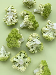 alt, foto d'angle, bròquil, fotografia flatlay, bròcolis, coliflor, floret, verd, flatlay, vegetals, menjar, alimentisme360, textura, patró, menjar + beguda, primer pla, natura morta, menjar i beguda, frescor, a l'interior, cap gent, color verd, alimentació saludable, tir de l'estudi, vista d’angle alt, fons de colors, benestar, directament a sobre, gran grup d'objectes, fons verd, 4K, CC0, domini públic, lliure de regalies
