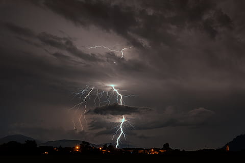 thunder, black, cloudy, sky, thunderstorm, forward, clouds, flash, night thunderstorm, storm, storm clouds, night, electricity, lightning weft, lightning, power in nature, cloud - sky, power, warning sign, sign, beauty in nature, forked lightning, storm cloud, nature, communication, illuminated, dramatic sky, environment, no people, outdoors, cityscape, light, ominous, 4K, CC0, public domain, royalty free