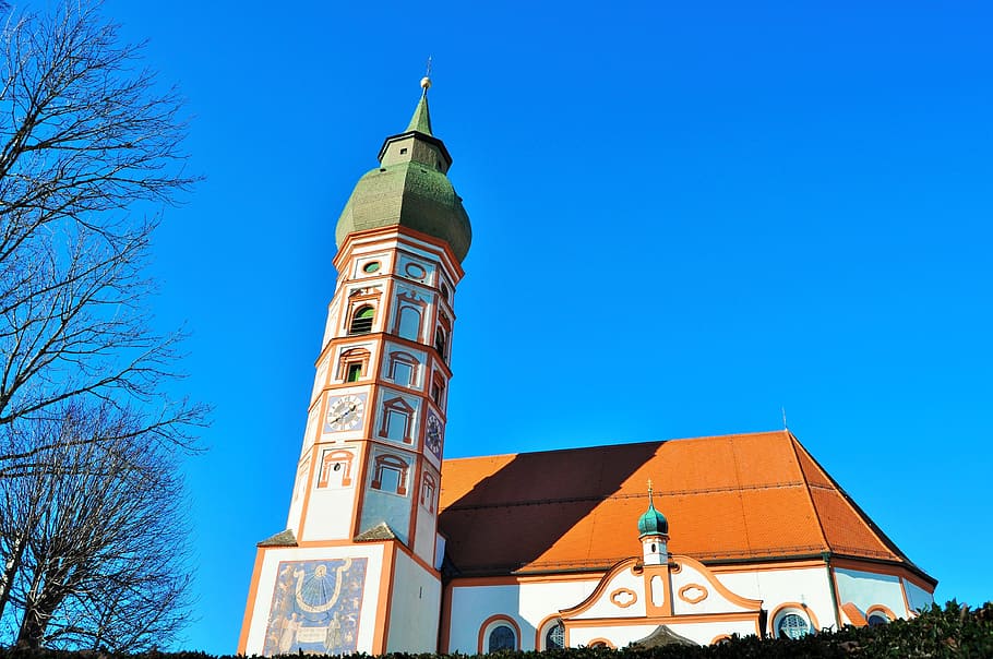campanar, fletxa, andechs, monestir, monestir andechs, destinacions de viatge, arquitectura, vista d’angle baix, exterior de l'edifici, cel clar, a l'aire lliure, estructura construïda, cel, torre, blau, naturalesa, cap gent, edifici, viatjar, dia, ciutat, alta - alta, arbre, turisme, lloc de culte, rellotge, 4K