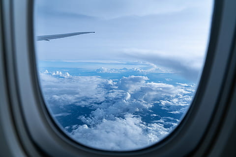 hvid, skyer, klar, glas vindue, dagtimerne, untitled, vindue, fly, vinge, flyvende, Sky, flyvningen, vinduesplads, rejse, blå himmel, himmel, rejsende, ser ud fra vinduet, ingen mennesker, Hent, royalty, a7rii, sony a7rii, transportform, luftfartøj, sky - himmel, transportmidler, køretøj interiør, glas - materiale, skønhed i naturen, luftfoto, natur, Midt i luften, cloudscape, gennemsigtig, scenics - natur, udendørs, luftfartsindustrien, 8K, CC0, offentligt domæne, royaltyfrie