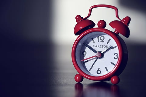 red, twin, bell alarm clock, 1:49, alarm clock, clock, time, minute, hour, arouse, bimmeln, ring the bell, wake up, stand up, retro styled, old-fashioned, single object, no people, clock face, ringing, indoors, studio shot, accuracy, close-up, number, still life, focus on foreground, shape, copy space, minute hand, bell, 5K, CC0, public domain, royalty free