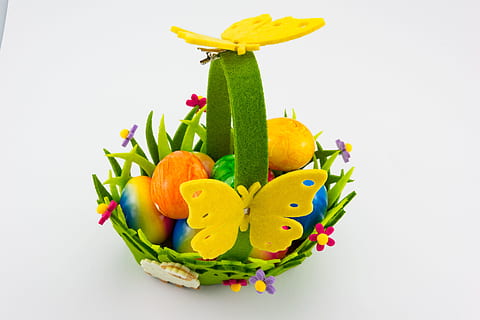 Pasqua, cistella, ous de Pasqua, Pasqua, cistella, ou, colorit, personalitzat, color, decoració, llebre, osterkorb, conill de Pasqua, producte natural, aïllat, tancar, niu de Pasqua, ous de guatlla, Feliç Pasqua, primavera, gàbia de conill, flors, arranjament, forat, de colors, infern, pintura d'ous de Pasqua, teixit, ous petits, estand de vendes, salutació de pasqua, multicolor, tir de l'estudi, variació, alimentació saludable, flor, cap gent, menjar, fons blanc, a l'interior, menjar i beguda, frescor, natura morta, benestar, primer pla, fruita, creativitat, color verd, representació, elecció, tallar, vegetals, 5K, CC0, domini públic, lliure de regalies