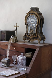 analog mantel clock, wooden, desk, clock, grandfather clock, pendulum clock, table clock, time, time of, old, decorative, antique, secretary, furniture, leave, communication, office, indoors, no people, table, home interior, architecture, wall - building feature, wood - material, built structure, household equipment, still life, candlestick holder, shelf, glass, container, day, decoration, ornate, 5K, CC0, public domain, royalty free