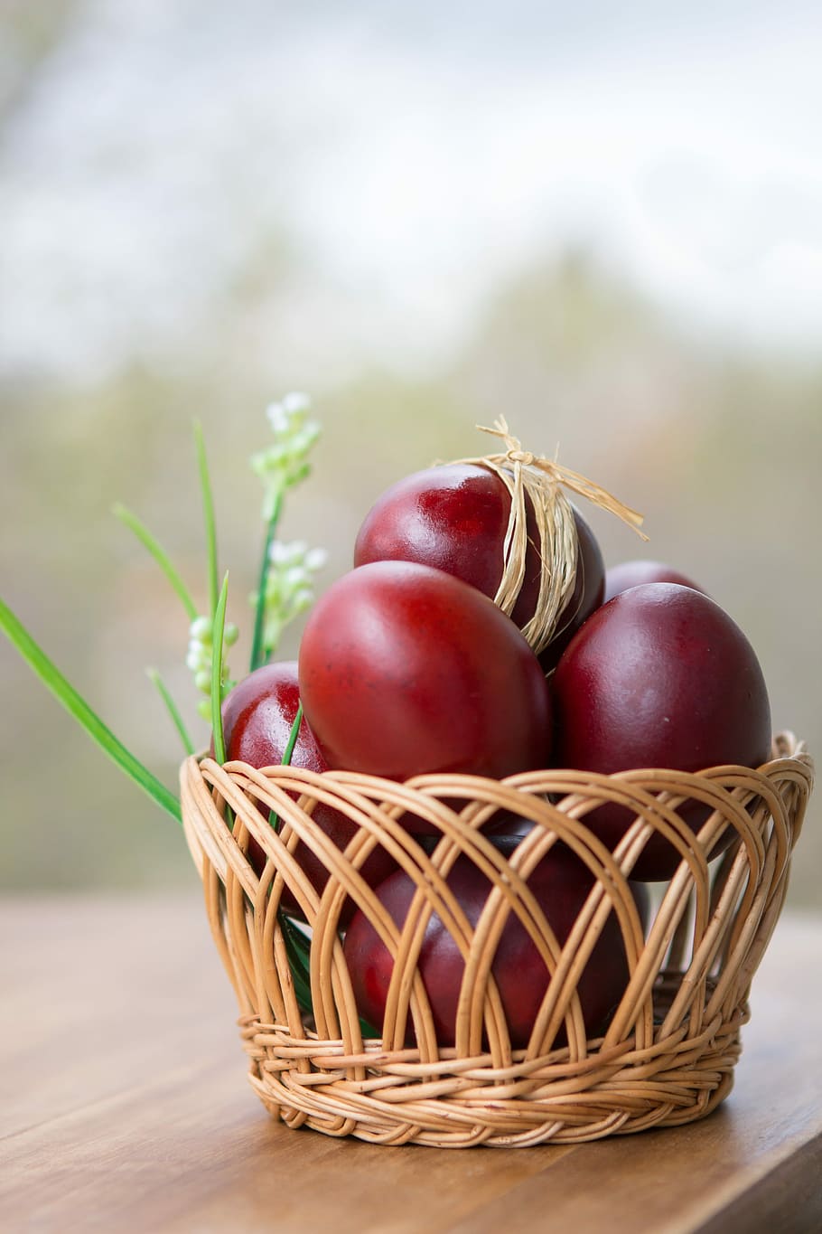 vermell, ous, cistella, Pasqua, primavera, festa, Crist ha ressuscitat, menjar, naturalesa, menjar i beguda, frescor, alimentació saludable, centrar-se en primer pla, fruita, primer pla, benestar, contenidor, taula, natura morta, planta, cap gent, dia, ou, tomàquet, a l'aire lliure, madur, 5K