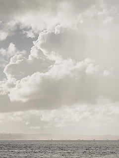 oceano sob nuvens, foto, branco, nuvens, mar, nublado, nuvem, Porto, oceano, agua, brilhante, Nova Zelândia, Auckland, Dom, leve, céu, nuvem - céu, beleza na natureza, scenics - natureza, horizonte, dia, tranquilidade, natureza, cena tranquila, ninguém, horizonte sobre a água, ao ar livre, beira-mar, cena não urbana, idílico, terra, sinistro, 2K, CC0, domínio público, royalty free