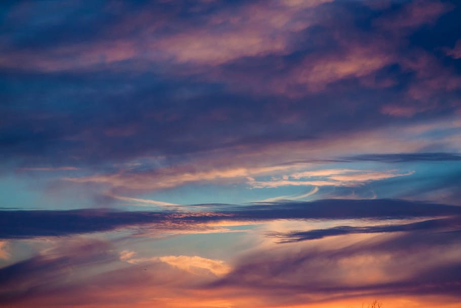 blå, orange, himmel, gyldne nimbus skyer, Sky, solnedgang, solopgang, landskab, sol, lys, candyfloss, fredfyldte, smuk, majestætisk, udendørs, farverig, natur, sky - himmel, scenics - natur, skønhed i naturen, ro, cloudscape, dramatisk himmel, ingen mennesker, rolig scene, idyllisk, baggrunde, skumring, overskyet, miljø, humørlig himmel, atmosfære, meteorologi, lilla, 4K
