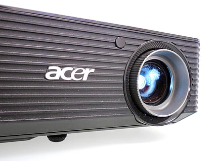 projecteur, beamer, présentation, projection, La technologie, texte, la communication, personne, fond blanc, fermer, à l'intérieur, prise de vue en studio, radio, style rétro, objet unique, écriture occidentale, véhicule à moteur, voiture, mode de transport, métal, véhicule terrestre, nombre, Sécurité, 2K, CC0, domaine public, libre de droits