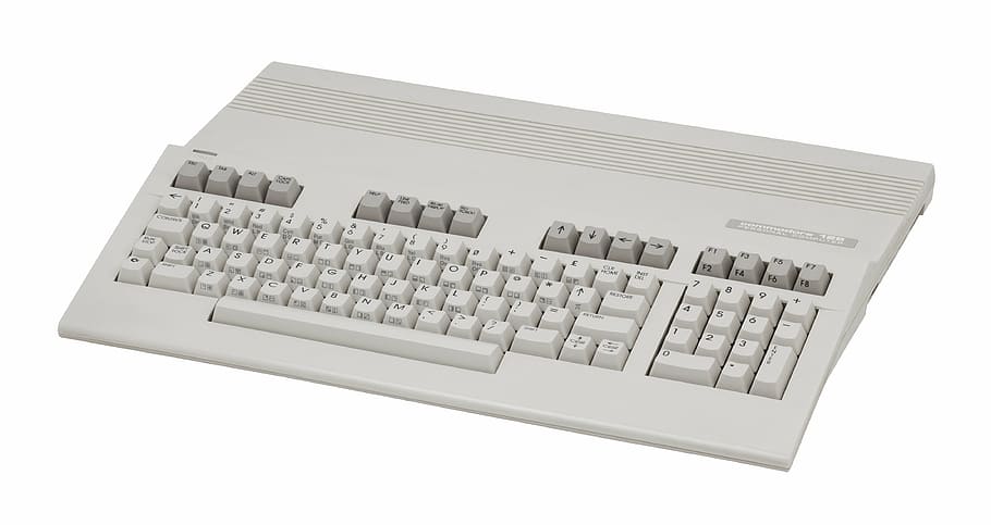 teclat d’ordinador blanc, commodore, c128, c64, PC, ordinador, teclat, vell, tecnologia, fons blanc, comunicació, passat de moda, cap gent, arxius, tallar, equips informàtics, teclat d’ordinador, tecnologia sense fils, dades, part de l’ordinador, negocis, tir de l'estudi, connexió, Internet, clau d’ordinador, xarxa d’ordinadors, PC d'escriptori, portàtil, color plata, compost digital, 4K