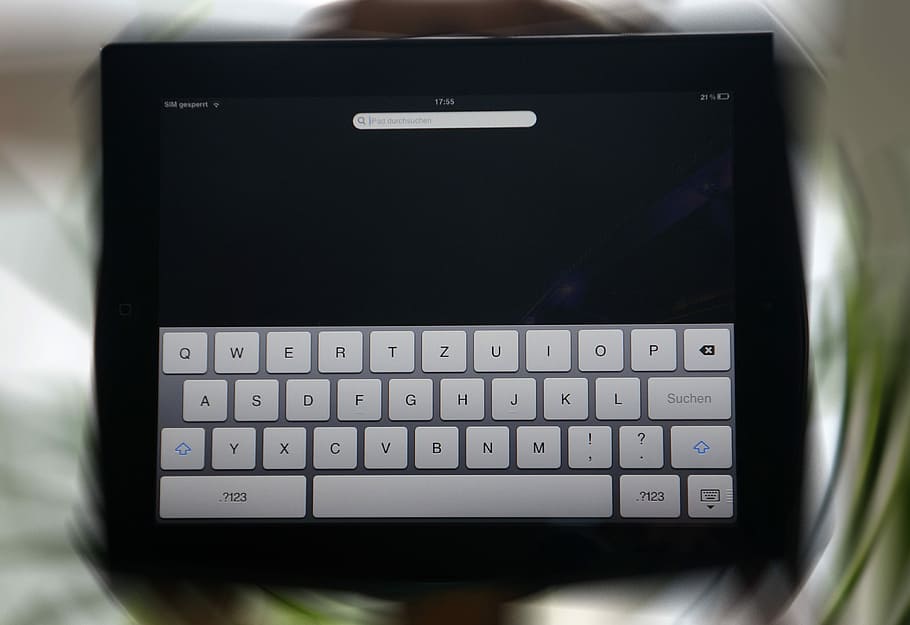 tablet, tastatur, digital, overflade, digital, overflade, medier, teknologi, bærbar, computer tastatur, meddelelse, trådløs teknologi, computer, forbindelse, computerudstyr, tekst, indendørs, tæt på, bærbar informationsenhed, brev, ingen mennesker, computer nøgle, computer netværk, alfabet, sort farve, nummer, 4K