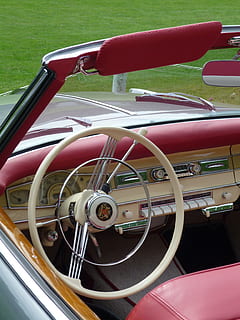 volant, automàtic, control, interior, oldtimer, panell, compartiment de passatgers, convertible, parabrisa, americà, clàssic, manera de transport, vehicle terrestre, transport, cotxe, automòbil, cap gent, dia, estil retro, interior del vehicle, metall, primer pla, cotxe d'època, a l'aire lliure, vermell, estacionari, vista d’angle alt, interior del cotxe, roda, 2K, CC0, domini públic, lliure de regalies