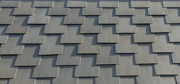 teixit, patró, geometria, regularment, quatre cantonades, molts, marc complet, repetició, fons, arquitectura, exterior de l'edifici, cap gent, en fila, disseny, dia, primer pla, estructura construïda, textura, forma, sostre, funció de construcció de parets, a l'aire lliure, forma geomètrica, característica arquitectònica, vista d’angle alt, teula de teulada, 2K, CC0, domini públic, lliure de regalies