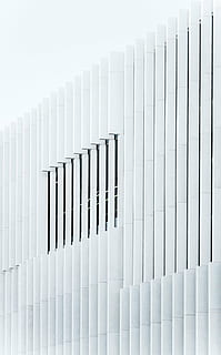 białe żaluzje winylowe, architektura, budynek, infrastruktura, Struktura, ustanowienie, apartament, okna, kondominium, hotel, biały, białe tło, żadnych ludzi, studio strzał, biznes, zbliżenie, wykres, dzień, wzór, zbudowana struktura, z rzędu, biały kolor, na zewnątrz budynku, abstrakcyjny, płot, granica, nowoczesny, projekt, niebo, kontrola, kształt, 4K, CC0, domena publiczna, darmowe zdjęcia
