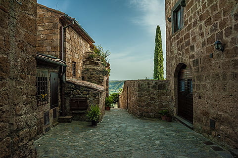 arkitektur, gammel, gotisk, byvej, bygget struktur, bygning udvendig, historie, bygning, fortiden, murbygningsfunktion, væg, ingen mennesker, dag, himmel, vejen frem, retning, gammel ruin, natur, indgang, dør, udendørs, gyde, Stenmur, ødelagt, gamle civilisation, 4K, CC0, offentligt domæne, royaltyfrie