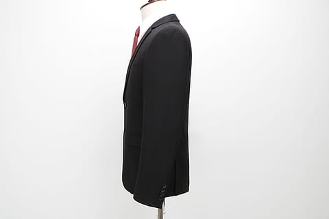vestit, vestits, vestits masculins, fons blanc, roba, a l'interior, còpia espai, negocis, tir de l'estudi, color negre, una persona, roba formal, ben vestit, moda, sol objecte, primer pla, vista del darrere, jaqueta, ocupació, roba d'home, 5K, CC0, domini públic, lliure de regalies