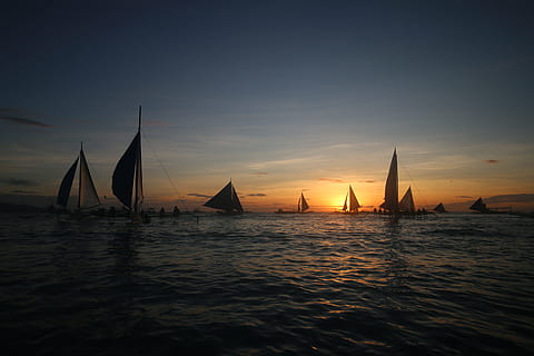sejlbåd parti, legeme, vand, nattetid, boracay, solnedgang, filippinerne, strand, tropisk, ocean, Asien, himmel, natur, sol, sommer, hav, rejse, sejlbåd, skyer, ø, turisme, silhuet, nautiske fartøj, transportmidler, scenics - natur, transportform, havnefronten, skønhed i naturen, sejlads, lærred, ro, rolig scene, orange farve, udendørs, ingen mennesker, yacht, 5K, CC0, offentligt domæne, royaltyfrie