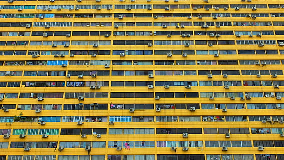 Menschen, Volkspark, Komplex, Chinatown., ohne Titel, Gebäude, Muster, Gelb, Fenster, Straße, die Architektur, Gebäudehülle, gebaute Struktur, keine Leute, Vollbild, Wiederholung, Wohngegend, Hintergründe, Stadt, Wohnung, Tag, in einer Reihe, draußen, Flachwinkelansicht, Seite an Seite, Balkon, 2K, CC0, gemeinfrei, lizenzfrei