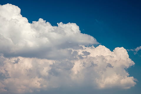 pilvi, taivas, sininen, kevät, Kumulus, pilvi - taivas, cloudscape, valkoinen väri, ilmapiiri, idyllinen, taustat, pörröinen, luonto, ympäristö, auringonvalo, tyyneys, tuuli, maisemat - luonto, kauneus luonnossa, abstrakti, ulkona, ei ihmisiä, vapaus, pehmeys, meteorologia, kirkas, 4K, CC0, public domain, rojaltivapaa