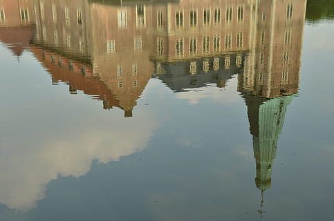 castello, acqua, riflessione, costruzione, aria, nuvole, architettura, stagno, lungomare, lago, all'aperto, acqua stagnante, natura, nessuno, struttura costruita, giorno, esterno dell'edificio, vista dall'alto, cielo, la tranquillità, simmetria, città, 4K, CC0, dominio pubblico, privo di copyright
