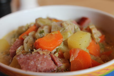 meat, vegetable stew, stew, soup, vegetables, food, food and drink, healthy eating, vegetable, wellbeing, fruit, bowl, close-up, meal, freshness, spice, no people, ready-to-eat, onion, tomato, root vegetable, indoors, pepper, vegetarian food, dinner, garnish, herb, breakfast, chopped, 1080P, CC0, public domain, royalty free