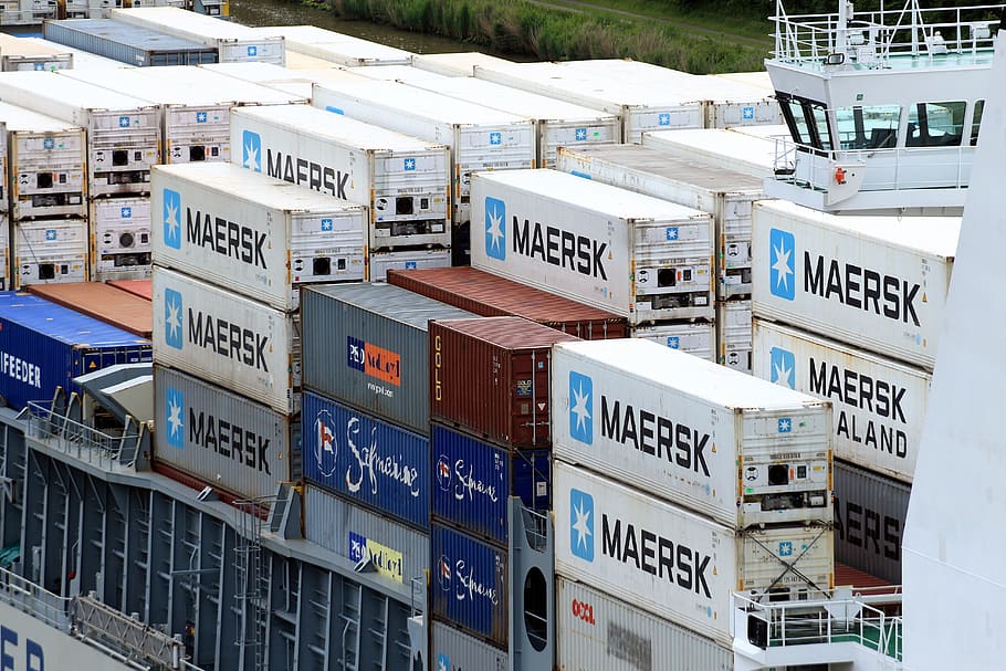 Stok, Maersk, intermodal, konteyner, gemi, yük gemisi, şarj etmek, şilep, kargo, Nakliye, taşıma, mimari, yapılı yapı, dış yapı, gün, Kent, insansız, bina, yüksek açılı görünüş, iletişim, açık havada, doğa, taşımacılık, yerleşim bölgesi, Su, pencere, batılı olmayan senaryo, Güneş ışığı, ulaşım modu, 5K