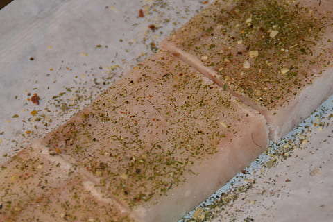 fisk, spise, mad og drikke, høj vinkel visning, mad, indendørs, rodet, ingen mennesker, friskhed, tæt på, fuld ramme, forberedelse, direkte over, sødt mad, gulve, sød, dessert, selektiv fokusering, dag, smuds, drikke, 4K, CC0, offentligt domæne, royaltyfrie