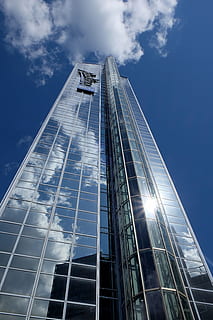 Struktur, Gebäude, Einrichtung, die Architektur, Stadt, städtisch, Modernisierung, Stiftung, Flachwinkelansicht, Himmel, gebaute Struktur, wolke - himmel, Bürogebäude außen, Gebäudehülle, Büro, Sonnenlicht, Natur, Tag, modern, Wolkenkratzer, Turm, große Höhe, Reflexion, keine Leute, Glas - Material, draußen, 4K, CC0, gemeinfrei, lizenzfrei