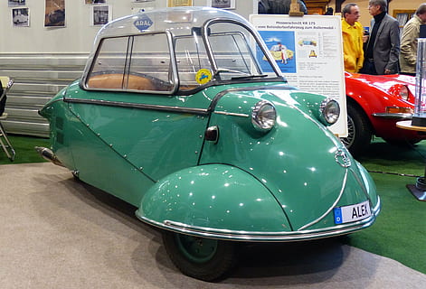echitabil, expoziţie, Oldtimer, auto, istoricește, mașini vechi, clasic, mijloc de transport, transport, vehiculul terestru, mașină, Culoarea verde, vehicul cu motor, zi, oameni apropiați, stil retro, bărbați, în aer liber, mașină de epocă, oraș, călătorie, stradă, oameni, staționar, 2K, CC0, domeniu public, fără drepturi de autor