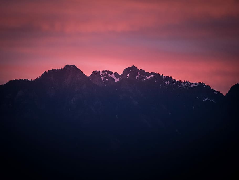 neu rosa eterna, silueta de muntanya, muntanya, cel, cel dramàtic, cim de muntanya, horitzó, neu, Canadà, rosa, escenics - natura, bellesa a la natura, Serra, paisatge, posta de sol, tranquil·litat, escena tranquil·la, medi ambient, naturalesa, núvol - cel, idíl·lic, majestuós, hivern, por, viatjar, cap gent, a l'aire lliure, paisatge dramàtic, a dalt, 4K