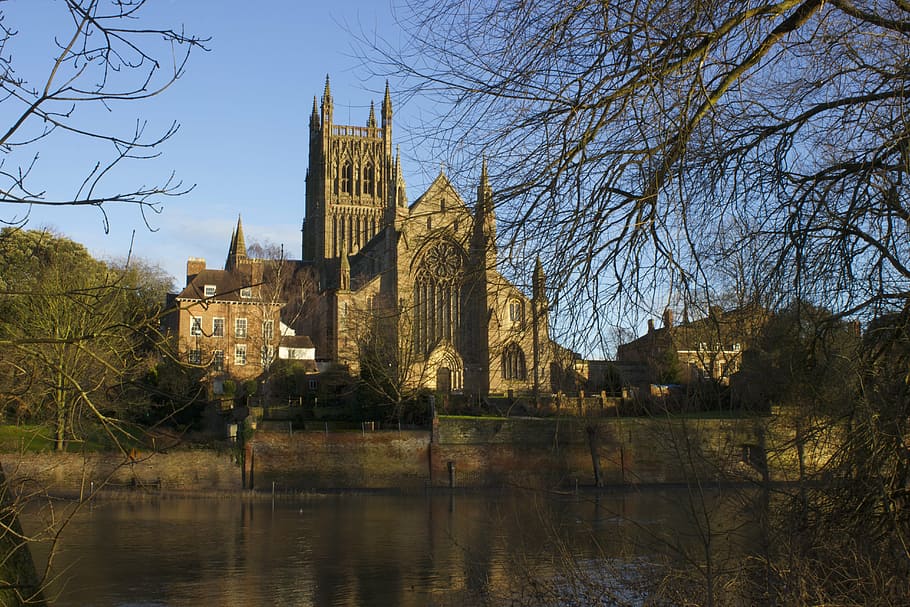worcester, catedral, arquitectura, riu, aigua, reflexions, Anglaterra, exterior de l'edifici, estructura construïda, arbre, arbre nu, cel, edifici, planta, naturalesa, destinacions de viatge, religió, davant del mar, cap gent, lloc de culte, història, el passat, creença, a l'aire lliure, abadia, 5K