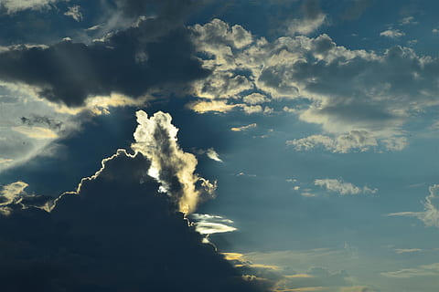 cielo, nuvole, tramonto, luce, blu, cielo nuvole, nuvole di cielo, nuvole di cielo blu, natura, nuvoloso, sole, cumulo, bianca, orizzonte, offuscato, panoramico, soleggiato, cieli, nuvola - cielo, bellezza nella natura, scenics - natura, la tranquillità, nessuno, Inquadratura dal basso, scena tranquilla, luce del sole, idilliaco, all'aperto, cielo drammatico, Cloudscape, ambiente, giorno, sfondi, meteorologia, 5K, CC0, dominio pubblico, privo di copyright