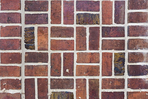 maó, paret, fons, paret de maó, vermell, construcció, morter, patró, rectangle, blocs, textura, textura de maó, industrial, urbà, marc complet, cap gent, dia, forma geomètrica, funció de construcció de parets, disseny, sòls, directament a sobre, forma, forma quadrada, a l'aire lliure, estructura construïda, sendera, marró, llambordes, sòl de rajoles, 1080P, CC0, domini públic, lliure de regalies