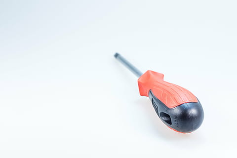 Cacciavite, strumento, mestiere, rosso, Phillips, metallo, capo, sfondo, dettaglio, lavoro, cacciaviti, kit di strumenti, frontalino, utensili, girato in studio, sfondo bianco, singolo oggetto, copia spazio, in casa, nessuno, penna, avvicinamento, ritagliare, plastica, sfondo colorato, natura morta, inchiostro, strumento di scrittura, igiene, attività commerciale, semplicità, Colore bianco, 4K, CC0, dominio pubblico, privo di copyright