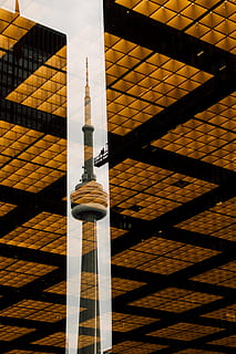 torre cn, marrón, torre, edificios, tiempo de día, reflexión, espejo, vaso, ventana, arquitectura, escena urbana, estructura construida, nadie, de cerca, día, amarillo, adentro, modelo, luz del sol, naturaleza, vista de alto ángulo, sombra, edificio, seguridad, la seguridad, fotograma completo, proteccion, comunicación, 4K, CC0, dominio público, libre de derechos