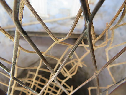 net, iron, cave, pattern, metal, grid, mesh, industrial, chain, wire, cage, protection, wall, barrier, border, line, prison, construction, metallic, netting, enclose, design, material, rusty, old, jail, texture, steel, fence, security, shape, backdrop, close-up, no people, focus on foreground, full frame, day, backgrounds, safety, boundary, selective focus, outdoors, nature, winter, alloy, tangled, 5K, CC0, public domain, royalty free