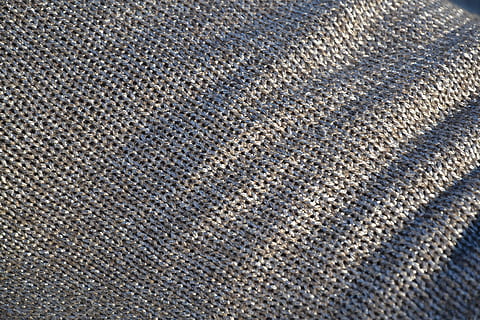 material, web, teixit, model, plata, fons de pantalla, llana, cotó, disseny, tèxtil, fons, patró, roba, primer pla, marc complet, textura, cap gent, a l'interior, vista d’angle alt, natura morta, denim, dia, indústria tèxtil, gris, detall, texans, peça, 2K, CC0, domini públic, lliure de regalies