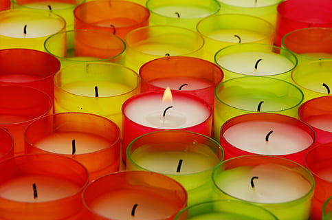assorted-color votive candles, tea lights, light, flame, candles, colorful, burn, lights, candlelight, wax, alone, individually, alone in the crowd, many, candle, burning, fire - Natural Phenomenon, red, decoration, large group of objects, multi colored, full frame, backgrounds, clock, close-up, no people, indoors, abundance, choice, time, in a row, circle, shape, geometric shape, high angle view, standing out from the crowd, pattern, 4K, CC0, public domain, royalty free