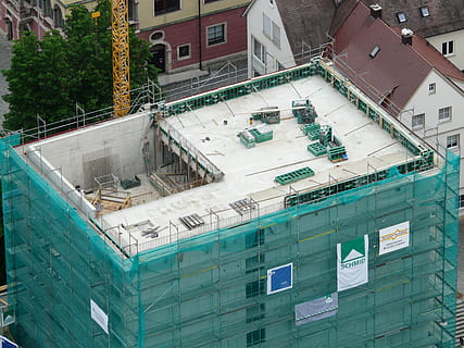 grattacielo, costruire, posto, lavori di costruzione, pavimento, alto, industria, architettura, scena urbana, struttura costruita, finestra, nessuno, esterno dell'edificio, giorno, in casa, costruzione, quartiere residenziale, città, all'aperto, natura, vista dall'alto, industria di costruzioni, sito di costruzione, scatola, pianta, albero, Casa, appartamento, 2K, CC0, dominio pubblico, privo di copyright